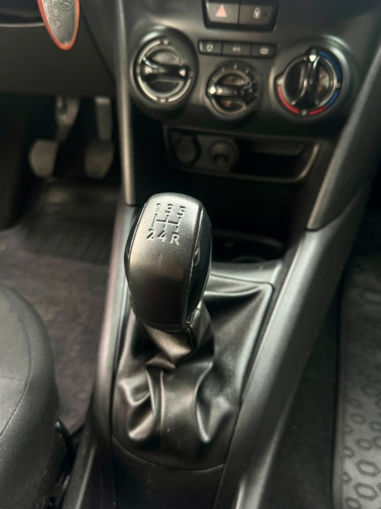 Peugeot 208 Active — foto 14